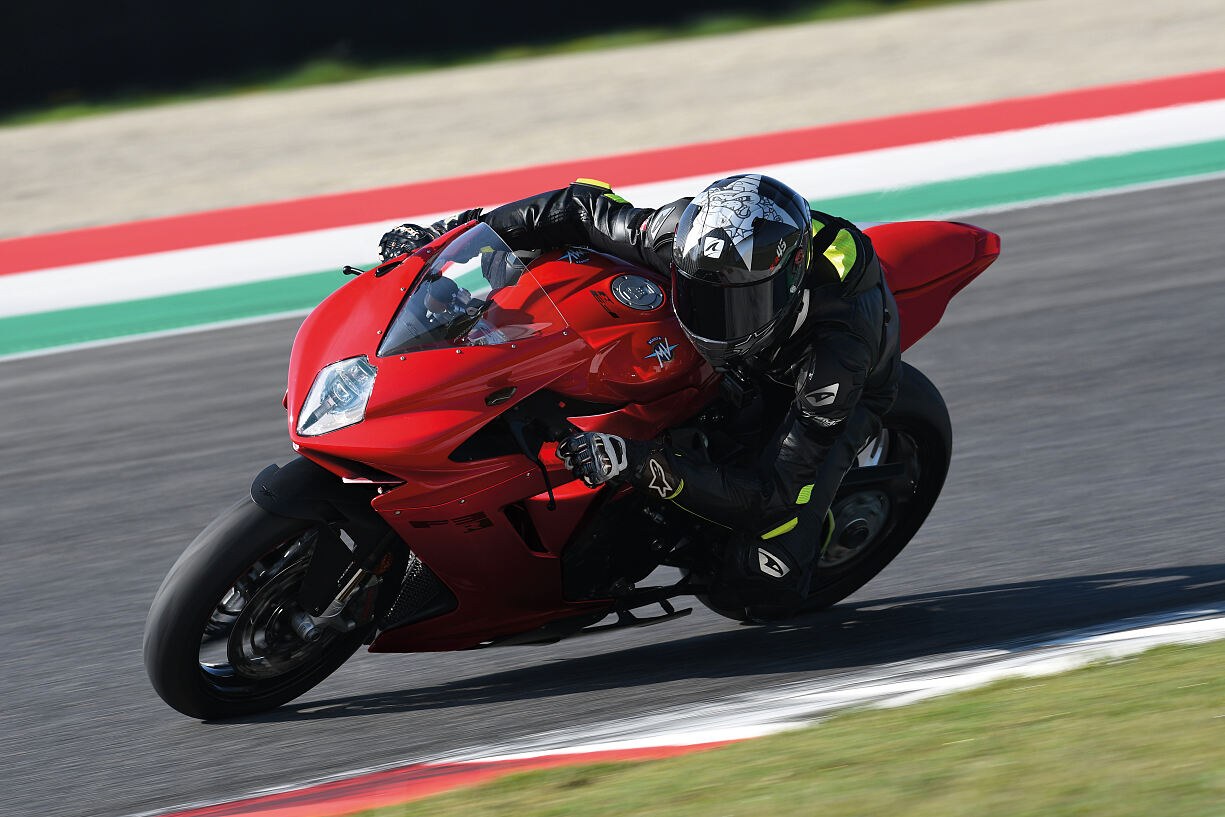 MV AGUSTA F3 R (2)