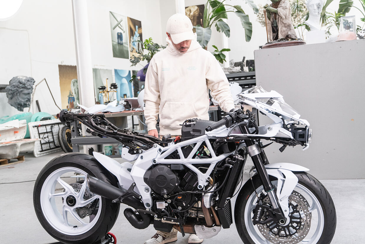 Superveloce Arsham @ work (18) 8256x5504