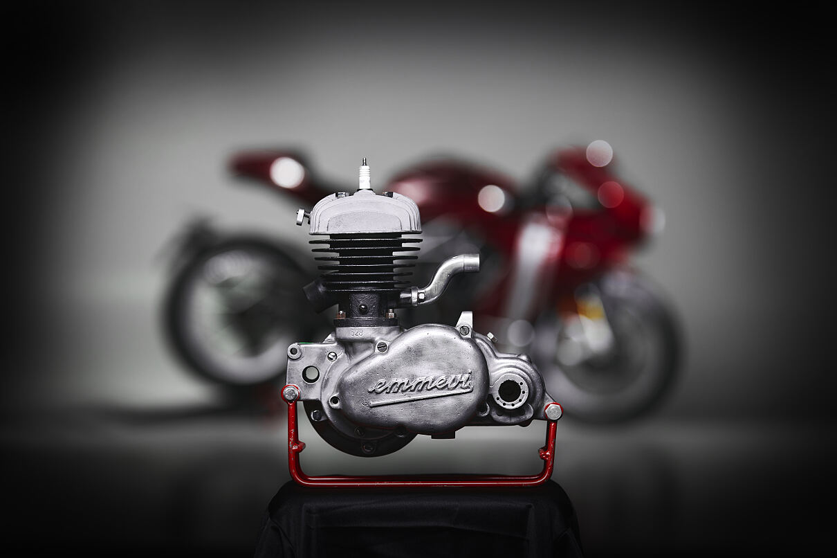 MV 98 CC OLD ENGINE + SV 98 TEASER 4