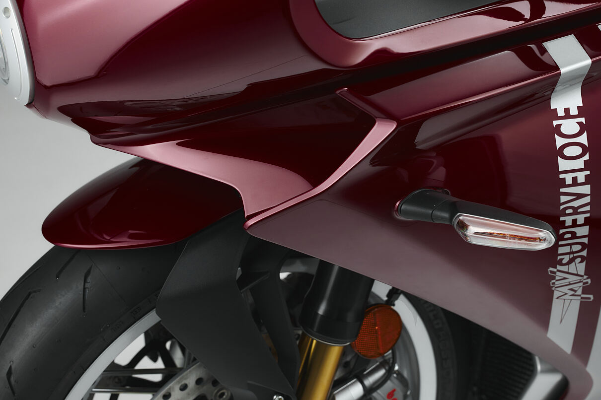 SUPERVELOCE 98_2024_details_standard 48