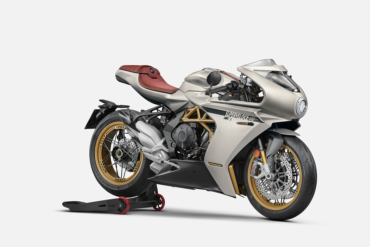 SUPERVELOCE S_STANDARD_ 2023_silver _2_