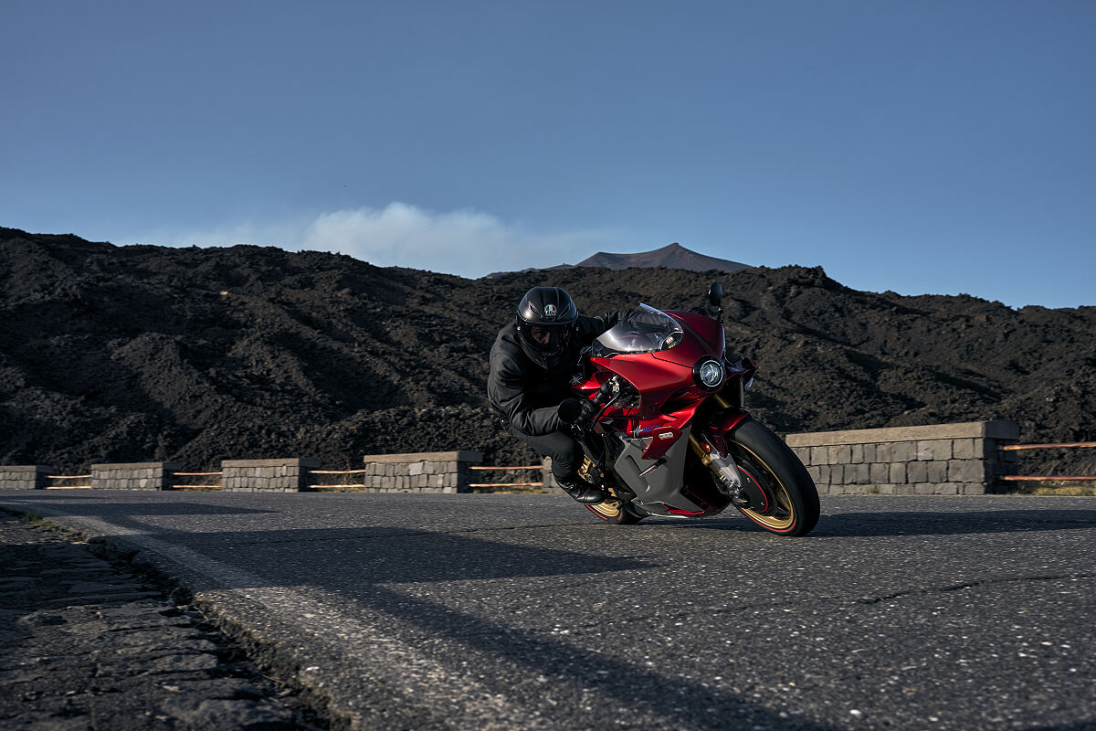 SUPERVELOCE 1000 SERIE ORO