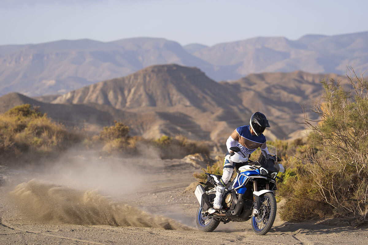 ENDURO VELOCE MY26 (2)