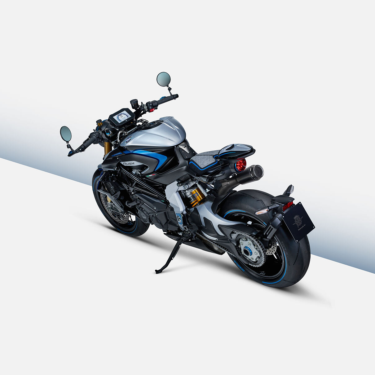 Rush Titanio_studio_2026 (1)