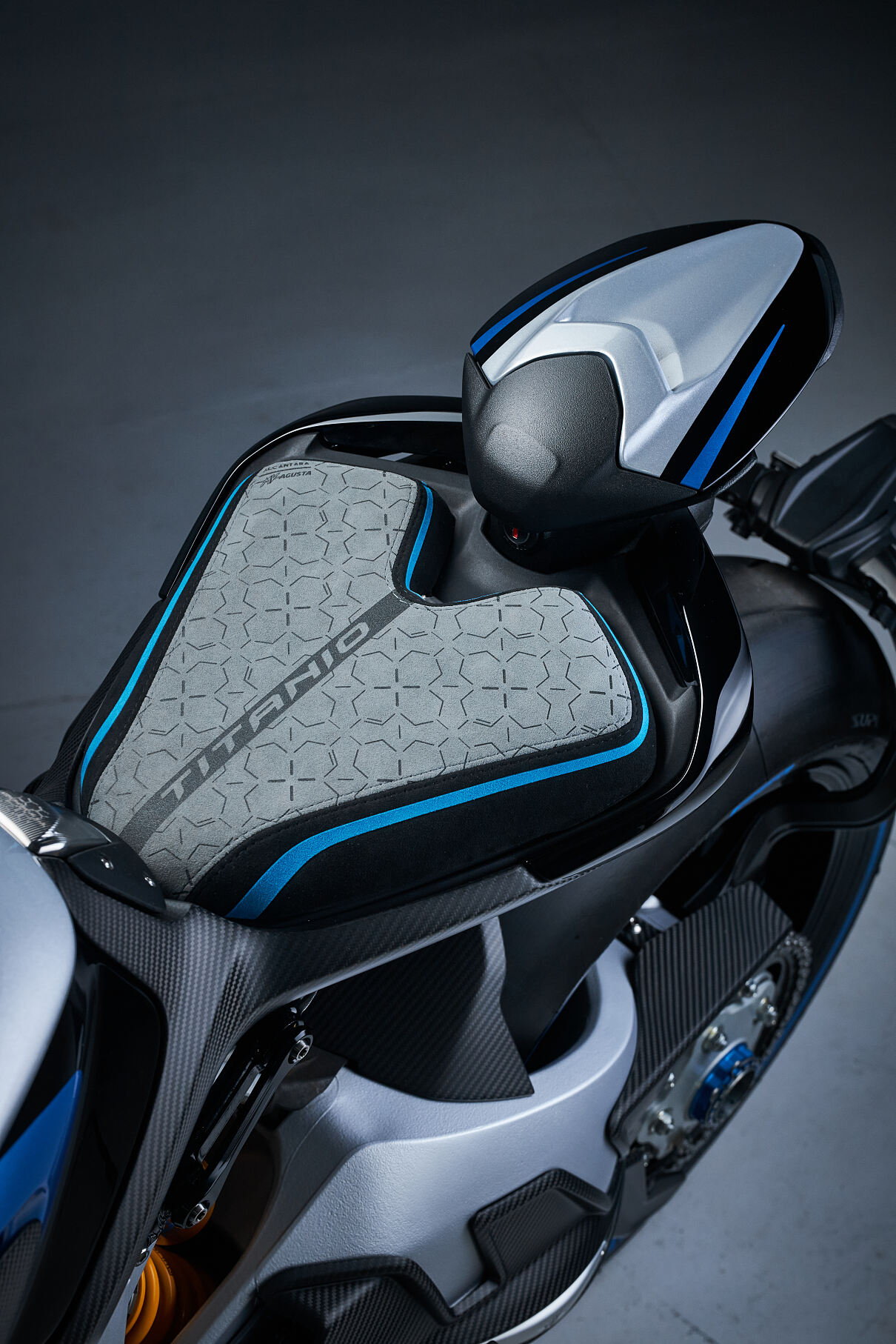 Rush Titanio_details_2026 (11)